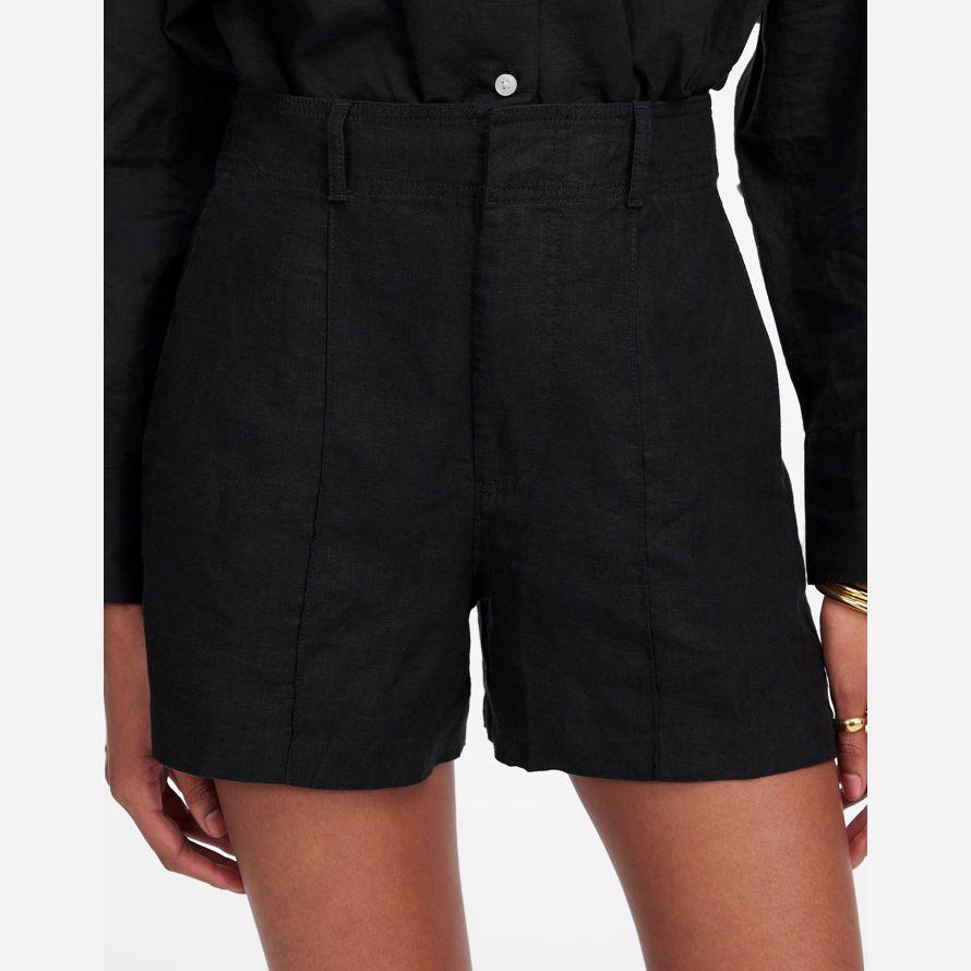 svart dam madewell pintucked shorts